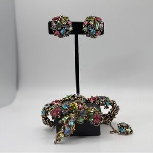 VTG Hollycraft 1953 Set |
Earrings | Bracelet | Brooch
Stunning.
$152 obo